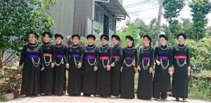 Phát huy vai trò của phụ nữ vùng đồng bào dân tộc thiểu số...