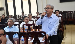 Tổ chức tuyên truyền PBGDPL cho chức sắc, chức việc, nhà tu...