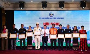 Người có uy tín tiêu biểu trong công tác tuyên truyền, vận động đồng bào dân tộc thiểu số chấp hành tốt chủ trương, đường lối của Đảng, chính sách, pháp luật của Nhà nước góp phần ổn định chính trị, xã hội vùng dân tộc thiểu số
