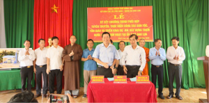 Sở Dân tộc và Tôn giáo, UBND xã Đak Lua ký kết Chương trình...