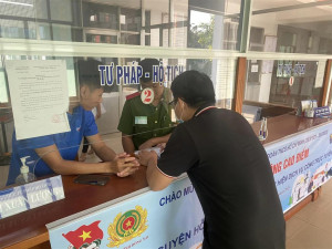 Triển khai thí điểm 25 điểm hỗ trợ dịch vụ công trực tuyến