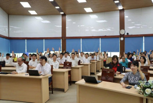 Lấy ý kiến cử tri nơi công tác đối với người giới thiệu ứng cử đại biểu Quốc hội và đại biểu HĐND tỉnh