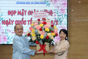 Họp mặt chào mừng Ngày Quốc tế Phụ nữ 8/3