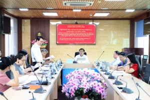 Kiểm tra, đánh giá tiến độ thực hiện nhiệm vụ khoa học và...