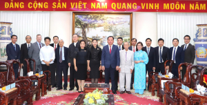 Chủ tịch UBND tỉnh Đồng Nai tiếp đoàn Đại sứ quán Thái Lan tại Việt Nam đến chào xã giao tại tỉnh
