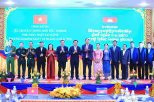 VUN ĐẮP TÌNH HỮU NGHỊ VIỆT NAM – CAMPUCHIA QUA CHUYẾN THĂM CHÚC TẾT CỔ TRUYỀN CHÔL CHNĂM THMÂY 2026 TẠI TỈNH TBUONG KHMUM