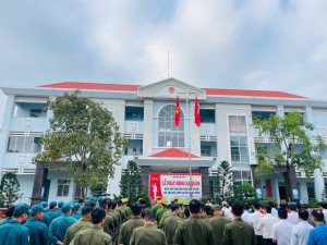 XÃ SÔNG RAY PHÁT ĐỘNG NGÀY HỘI TOÀN DÂN GIAO NỘP VŨ KHÍ, VẬT LIỆU NỔ, CÔNG CỤ HỖ TRỢ VÀ PHÁO