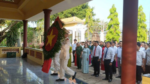 ĐẢNG ỦY, HĐND, UBND, UBMTTQVN XÃ SÔNG RAY TỔ CHỨC LỄ VIẾNG KHU TƯỞNG NIỆM ANH HÙNG LIỆT SĨ LỰC LƯỢNG AN NINH BÀ RỊA - LONG KHÁNH