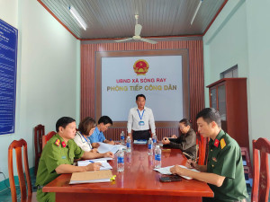 UBND XÃ SÔNG RAY TỔ CHỨC TIẾP CÔNG DÂN