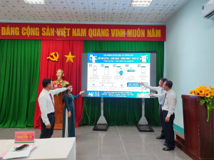 RA MẮT MÔ HÌNH CHUYỂN ĐỔI SỐ “ĐẠI BIỂU HĐND XÃ SÔNG RAY -...