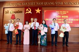 Hội nghị công bố và trao quyết định công tác cán bộ Sở Tài chính tỉnh Đồng Nai