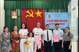 Sở Tư pháp tổ chức bàn giao con nuôi có yếu tố nước ngoài