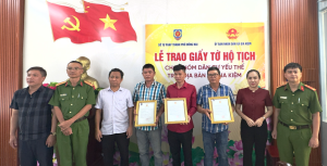 HÀNH TRÌNH ĐEM “GIẤY KHAI SINH” ĐẾN VỚI NHỮNG CUỘC ĐỜI YẾU THẾ: NIỀM VUI TỪ SỰ THẤU HIỂU VÀ TRÁCH NHIỆM