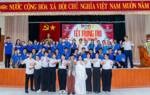 CHI ĐOÀN SỞ TƯ PHÁP ĐỒNG NAI ĐỒNG HÀNH MANG NIỀM VUI TRUNG...