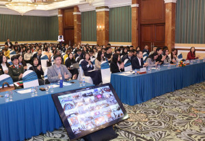 Quang cảnh tại điểm cầu chính Hà Nội