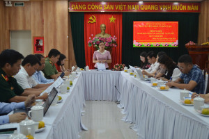 Phó Trưởng ban Tuyên giáo và dân vận Tỉnh ủy Nguyễn Thị Loan phát biểu chỉ đạo tại Hội nghị