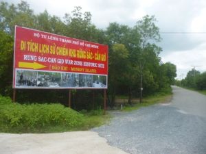 Để thực hiện thủ tục hành chính (TTHC) không còn là “nỗi ám ảnh” của người dân và doanh nghiệp