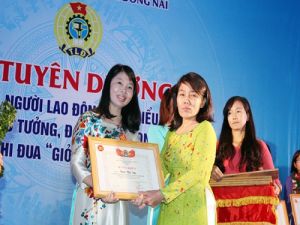 Những tấm gương điển hình học tập, làm theo Bác