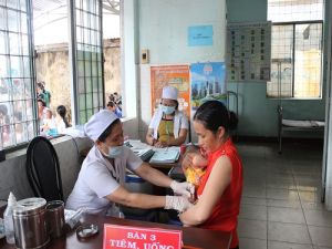 Tiện lợi khi đăng ký tiêm ngừa qua điện thoại