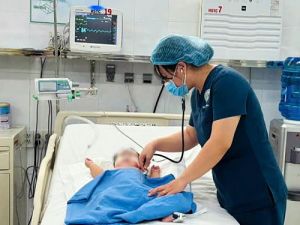 Tăng cường công tác khám, phát hiện, điều trị ca bệnh COVID-19