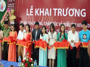 Khai trương phòng khám điều trị ARV