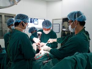 Phát triển kỹ thuật chuyên sâu về xương khớp