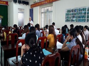 Gần 100 người được tập huấn về an toàn, vệ sinh lao động