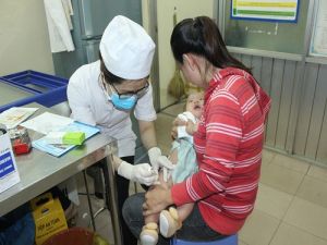 Cần tiêm chủng để bảo vệ trẻ và cộng đồng