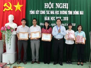 Công tác nha học đường đạt và vượt chỉ tiêu