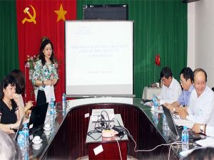 Cần đẩy mạnh nhiều họat động trong phòng chống HIV/AIDS