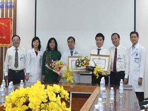 UBND tỉnh khen thưởng đột xuất các y, bác sĩ cứu sống bệnh nhân nhồi máu cơ tim cấp