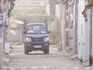 Phun thuốc diện rộng phòng chống sốt xuất huyết tại Trảng Dài