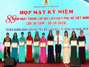 Họp mặt nhân ngày thành lập Hội LHPN Việt Nam và tuyên dương nữ đoàn viên tiêu biểu ngành Y tế