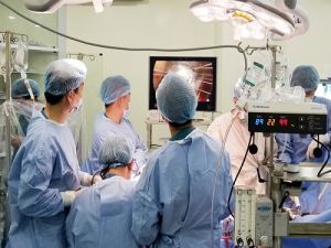 Lần đầu thực hiện phẫu thuật tim bằng phương pháp nội soi