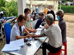 Chăm sóc sức khỏe người cao tuổi trong dịp Tết