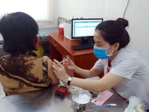 Toàn quốc tạm dừng tiêm chủng thường xuyên trong 15 ngày