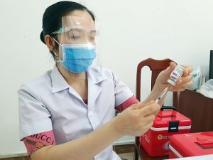 Các doanh nghiệp, cơ sở sản xuất, kinh doanh đăng ký nhu cầu mua vắc xin COVID-19