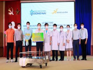 Bệnh viện ĐK Đồng Nai được tặng thêm một Robot vận chuyển hàng hóa