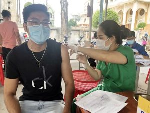 Hội nghị trực tuyến đẩy nhanh tiến độ tiêm chủng chiến dịch mùa xuân