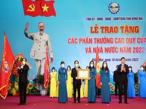 261 cá nhân, tập thể được trao tặng các phần thưởng cao quý của Đảng và Nhà nước