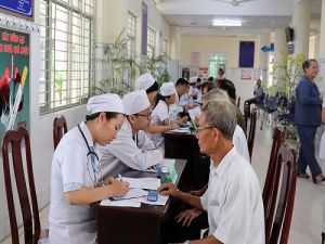 Kỷ niệm Ngày Thương binh Liệt sĩ 27/7: Ngành y tế chung tay chăm lo sức khỏe cho người có công, gia đình chính sách
