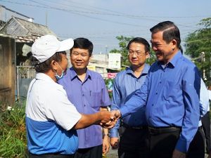 Phát động ra quân tổng vệ sinh môi trường, diệt lăng quăng phòng chống sốt xuất huyết