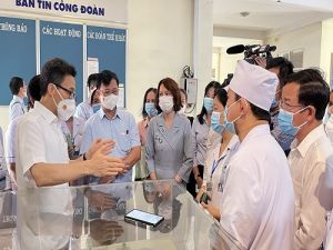 Phó Thủ tướng Vũ Đức Đam làm việc tại Đồng Nai về công tác giáo dục và y tế