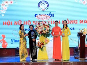 Tiếp tục phát huy tốt sứ mệnh người Nữ hộ sinh trong công tác chăm sóc sức khỏe bà mẹ, trẻ em