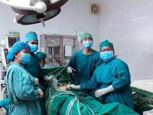 Phẫu thuật thành công cho bệnh nhân bị u bì buồng trứng