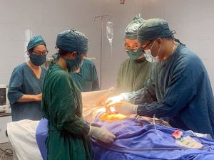 Cứu sống kịp thời bệnh nhân có hoàn cảnh đặc biệt bị vỡ thai ngoài tử cung