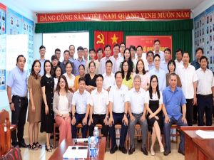 Đoàn công tác của 4 tỉnh tham quan mô hình điều trị PrEP tại Đồng Nai