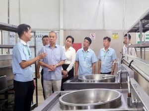 Cục An toàn thực phẩm kiểm tra thực hiện quy định của pháp luật về an toàn thực phẩm