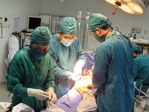 Phẫu thuật thành công cho bệnh nhân bị gãy xương đùi phức tạp