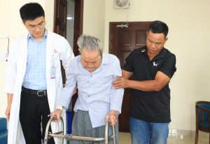 Thay khớp háng thành công cho bệnh nhân 104 tuổi tại Bệnh viện Thuận Mỹ ITO Đồng Nai